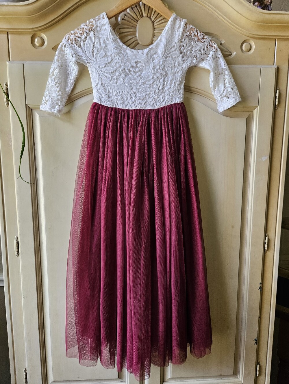 Long Sleeve Lace Burgundy Tulle Flower Girl Dress Size 6